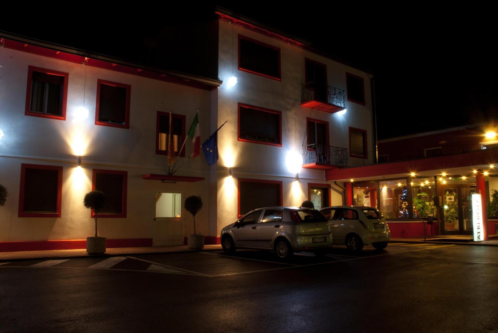 Hotel Due Ragni ヴィッロルバ エクステリア 写真